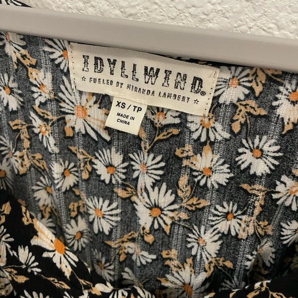 IDYLLWIND TOP - Picture 2 of 2